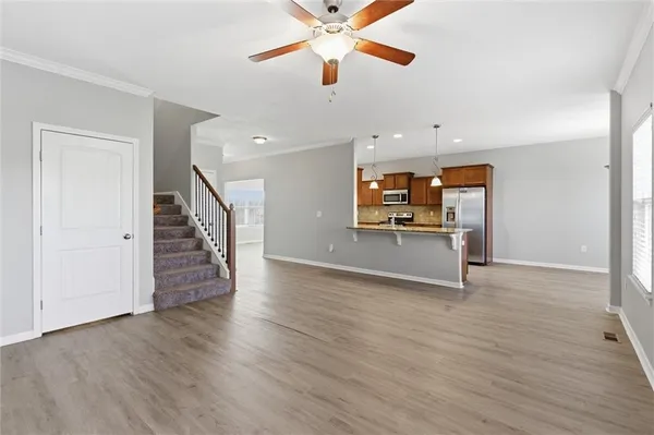 $427,500 | 11020 North Jefferson Street, Kansas City, MO 64155
