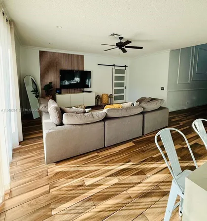 $6,400 | 4120 Staghorn Lane, Unit 4120, Weston, FL 33331