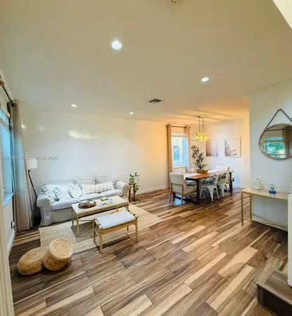 $6,400 | 4120 Staghorn Lane, Unit 4120, Weston, FL 33331