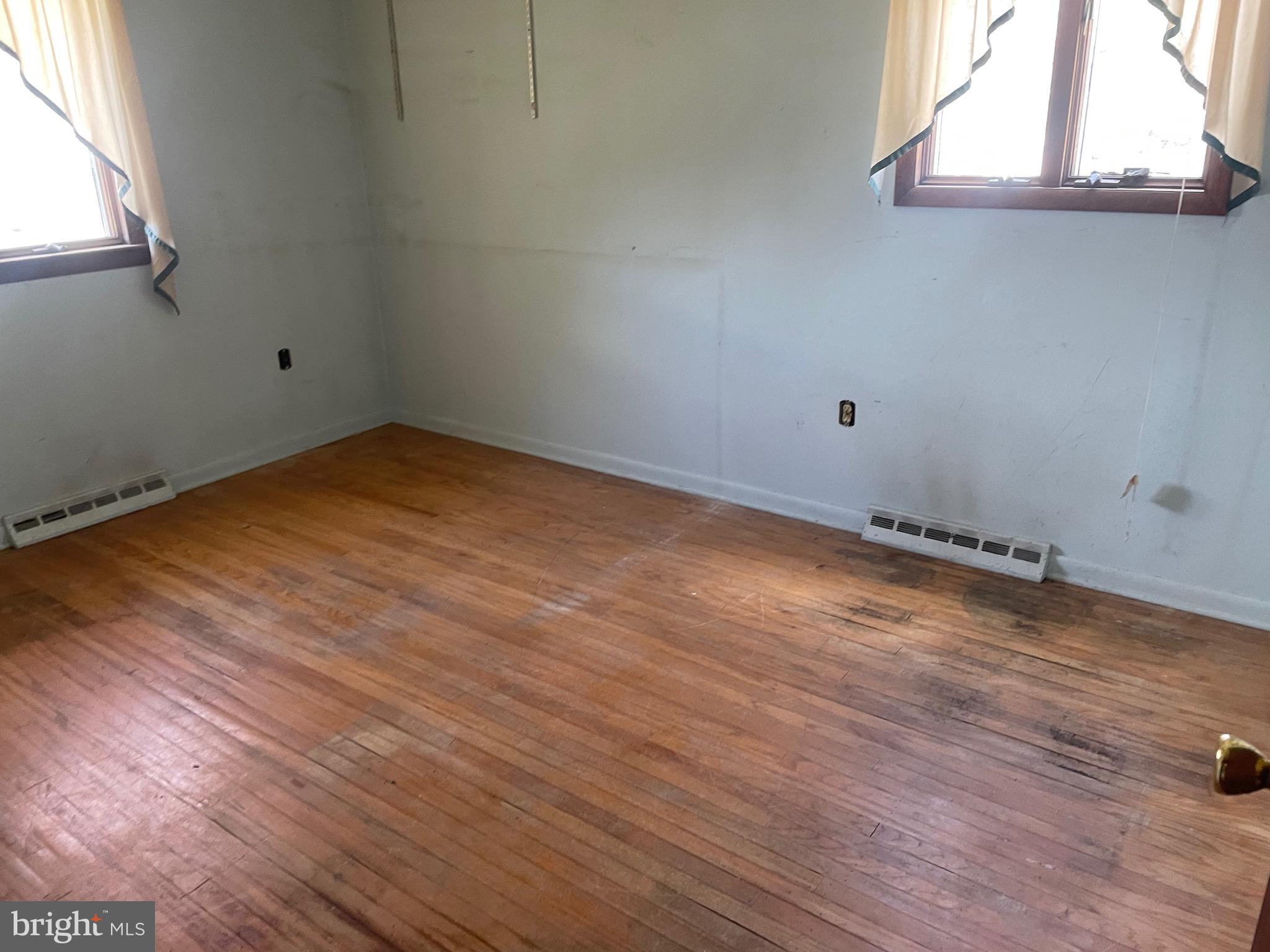 5 Fort Donelson Road Pennsville, NJ 08070 - Photo 17 of 19 Bedroom 2
