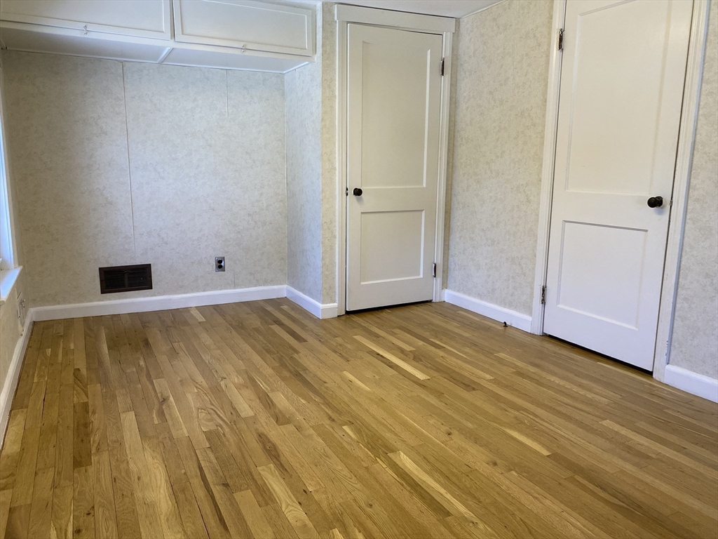 19 Roosevelt Road Holbrook, MA 02343 - Photo 11 of 18 Gallery Image 11