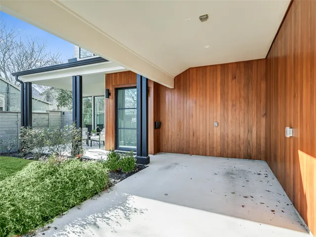 $2,085,000 | 2004 Oxford Avenue, Austin, TX 78704