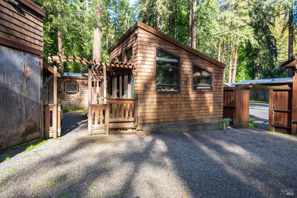 $525,000 | 3665 Cazadero Highway, Cazadero, CA 95421