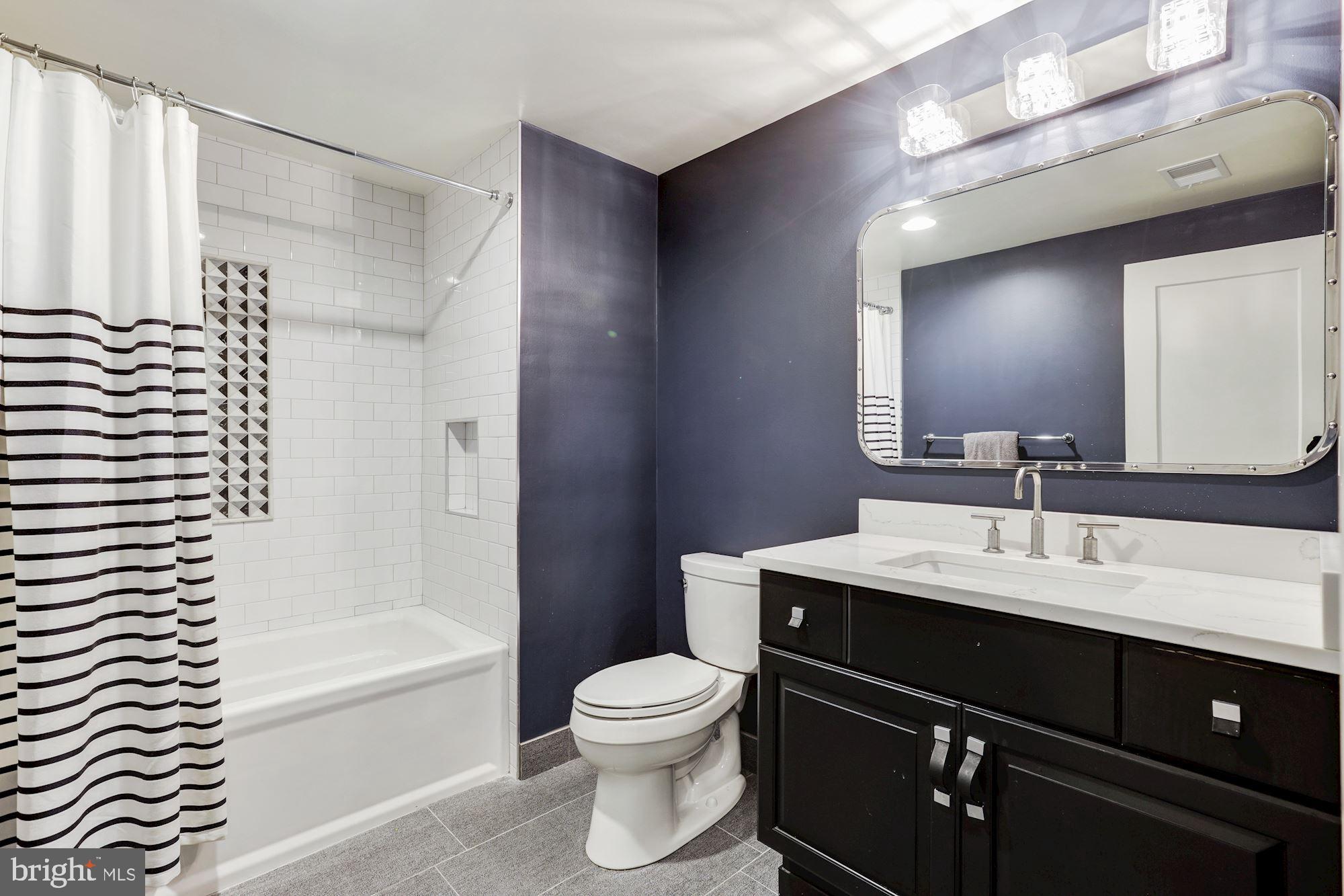 9056 Jeffery Road Great Falls, VA 22066 - Photo 36 of 44 Full Bath