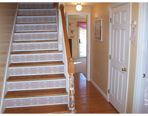 63 Lackey Dam Road Sutton, MA 01590 - Photo 3 of 9 Gallery Image 3