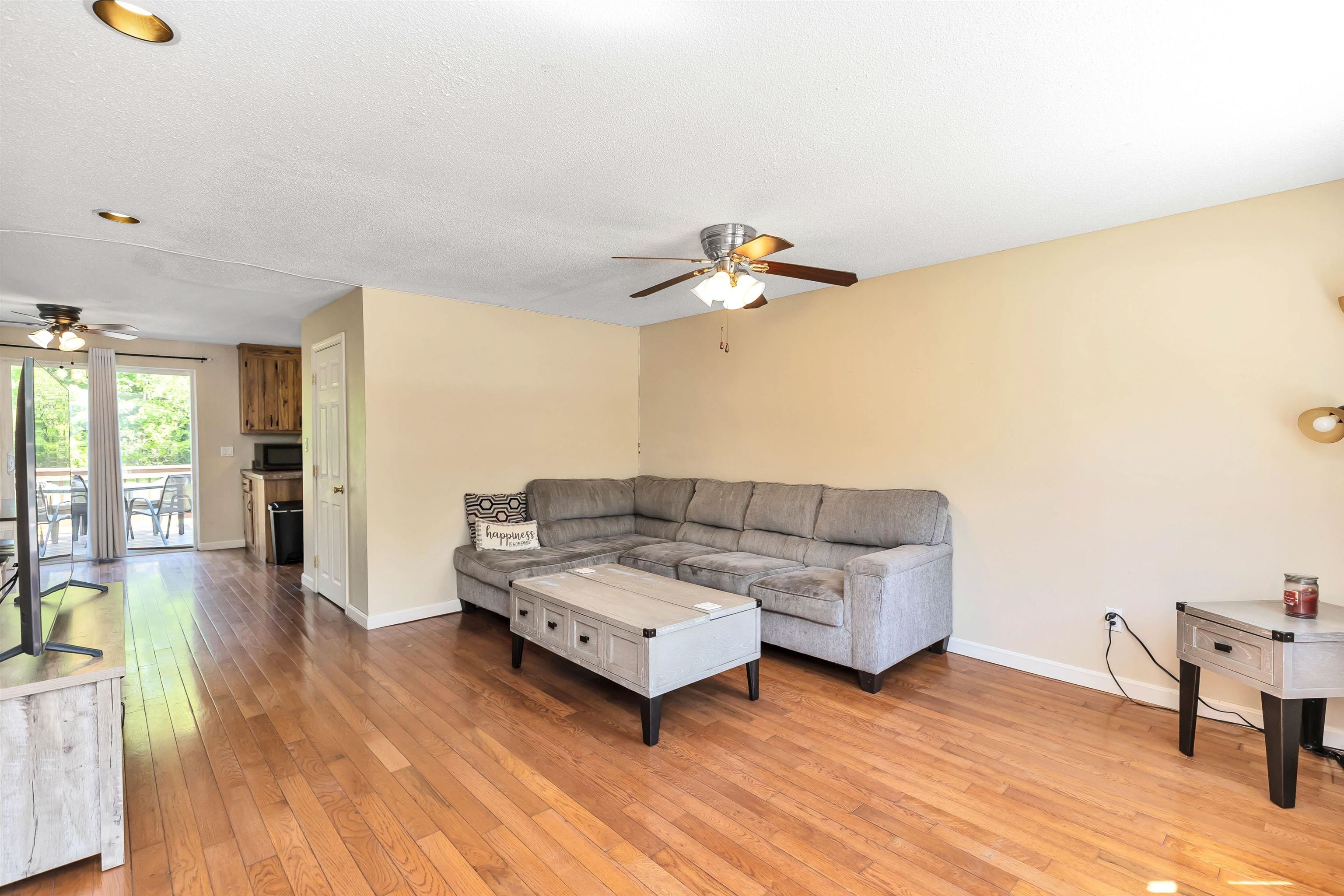 1 Bayview Terrace Road, Unit F Hooksett, NH 03106 - Photo 3 of 35