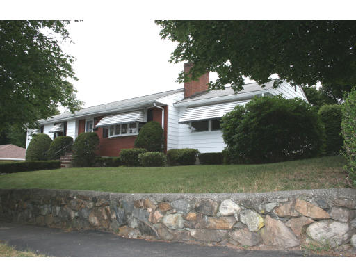 30 Beaver Brook Road Waltham, MA 02452 - Photo 1 of 8 Gallery Image 1