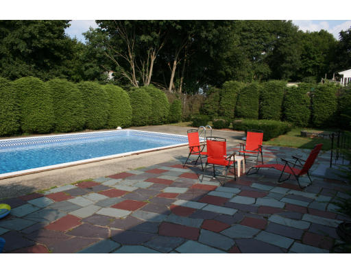 30 Beaver Brook Road Waltham, MA 02452 - Photo 5 of 8 Gallery Image 5