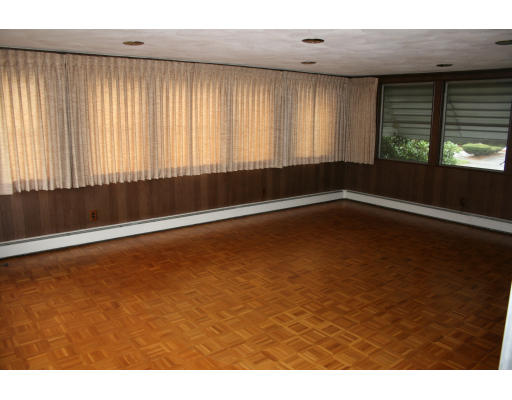30 Beaver Brook Road Waltham, MA 02452 - Photo 8 of 8 Gallery Image 8