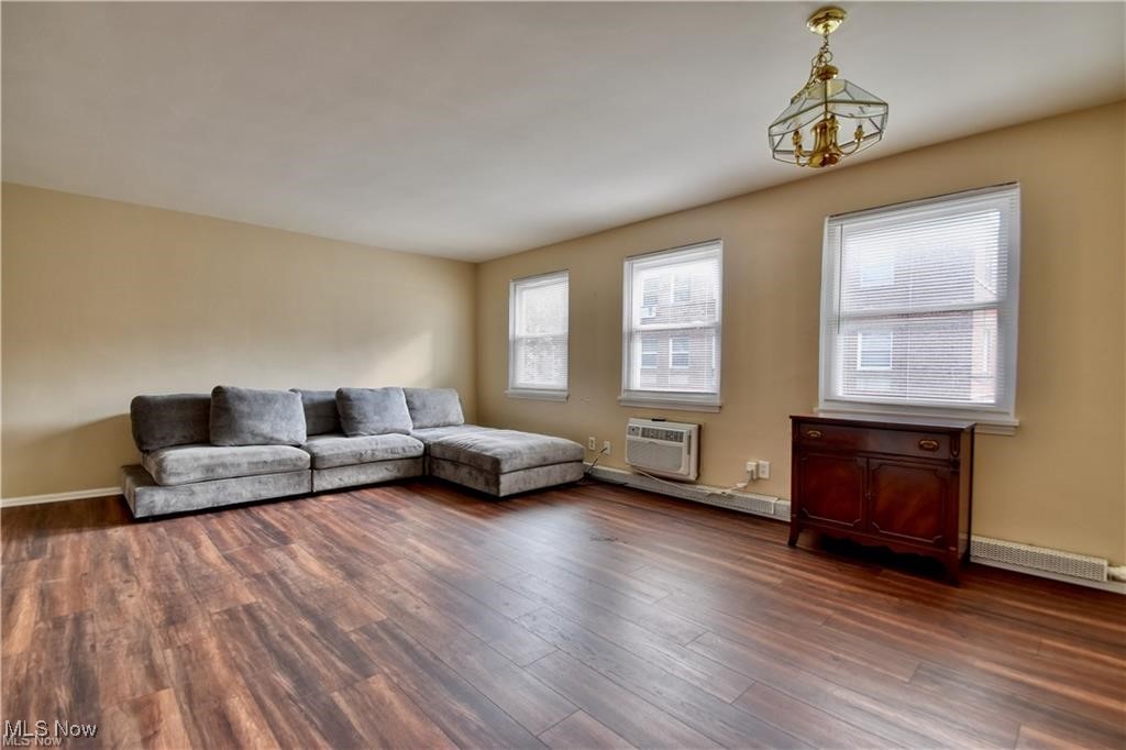 13833 Cedar Road, Unit 203 South Euclid, OH 44118 - Photo 2 of 9