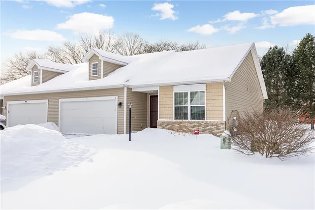 $274,900 | 3 Angela Villa Lane, Greece, NY 14626