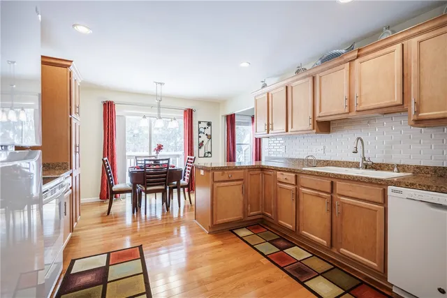 $274,900 | 3 Angela Villa Lane, Greece, NY 14626