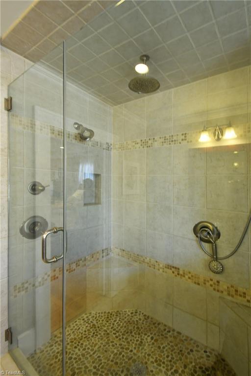 206 North Hawthorne Road Winston-Salem, NC 27104 - Photo 16 of 30 Gallery Image 16