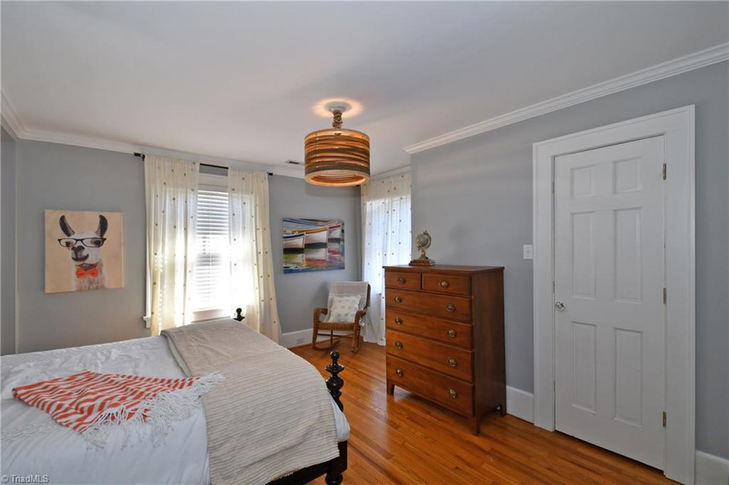 206 North Hawthorne Road Winston-Salem, NC 27104 - Photo 17 of 30 Gallery Image 17