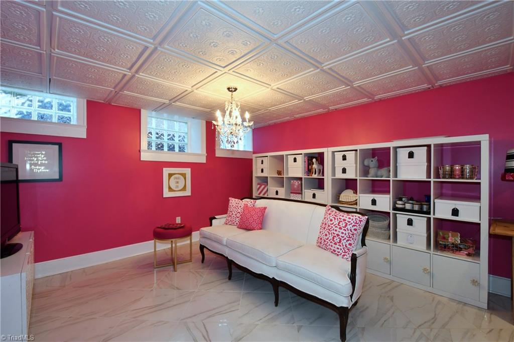 206 North Hawthorne Road Winston-Salem, NC 27104 - Photo 20 of 30 Gallery Image 20