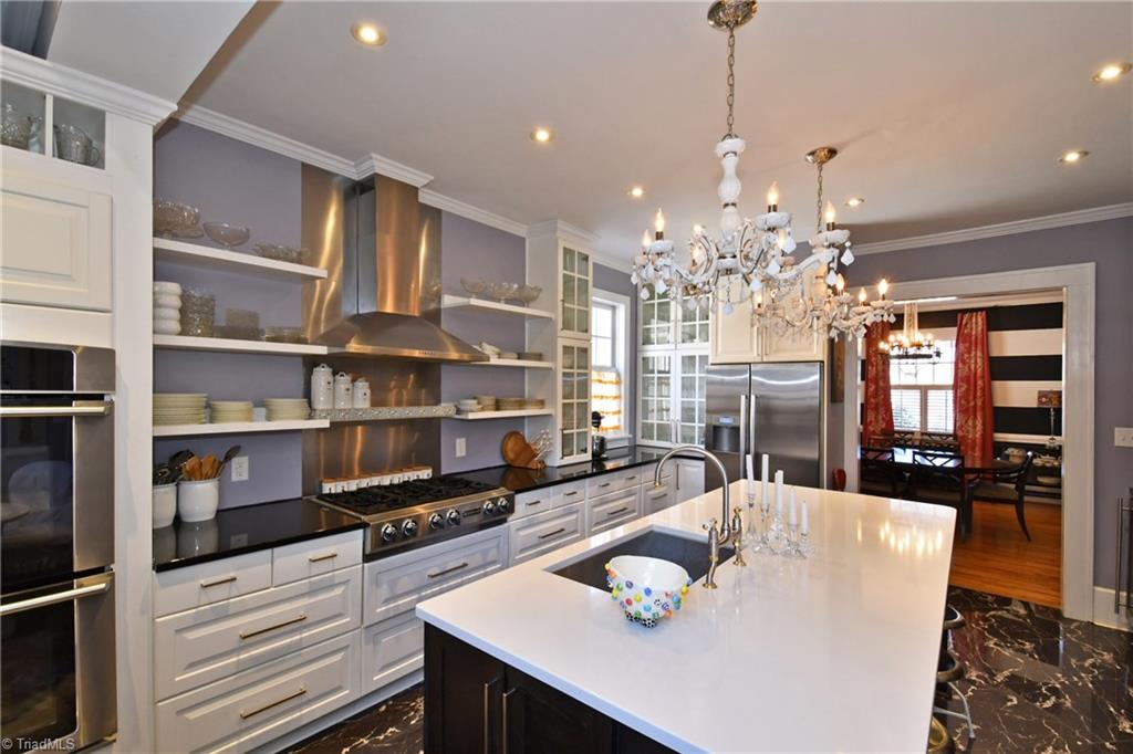 206 North Hawthorne Road Winston-Salem, NC 27104 - Photo 8 of 30 Gallery Image 8
