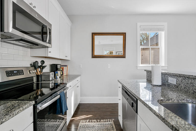 162 Spring Street, Unit D Charleston, SC 29403 - Photo 19 of 54 015-162SpringSt-UnitD-Charleston-SC-2940