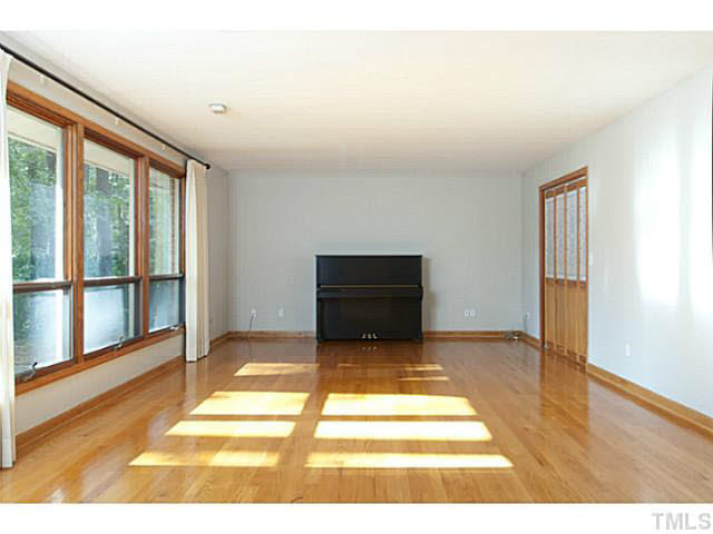 5304 Alpine Drive Raleigh, NC 27609 - Photo 4 of 25 Living Room