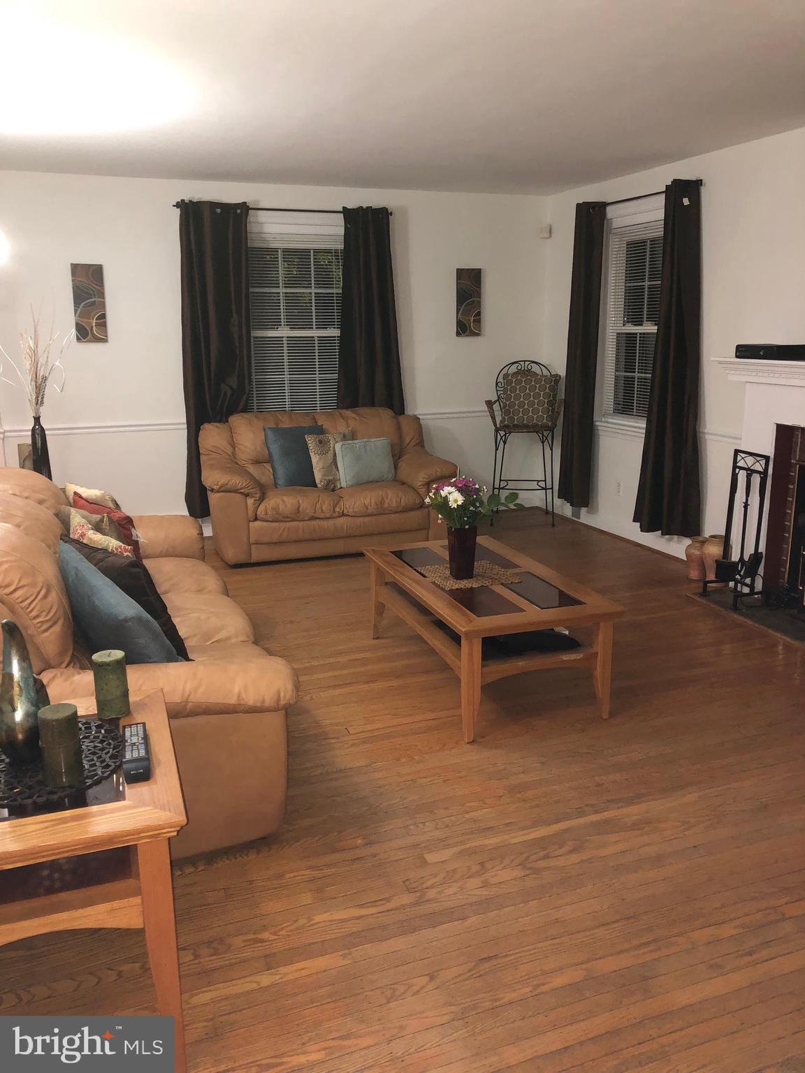 219 Rices Mill Road Wyncote, PA 19095 - Photo 18 of 35 Living Room