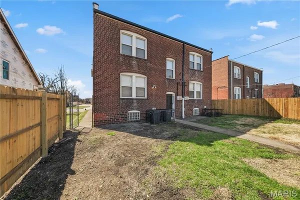 $1,100 | 4643 Evans Avenue, St. Louis, MO 63113