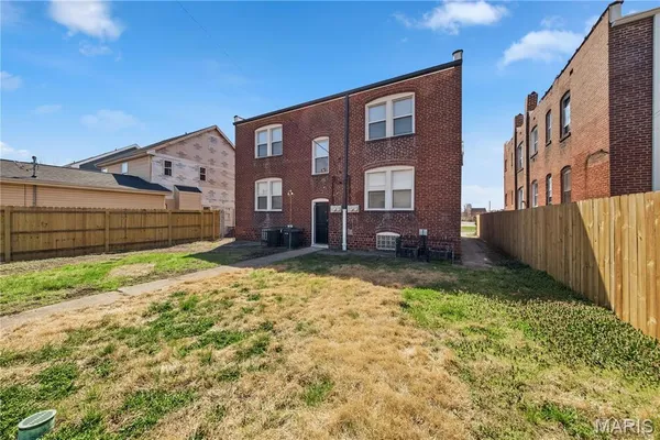 $1,100 | 4643 Evans Avenue, St. Louis, MO 63113