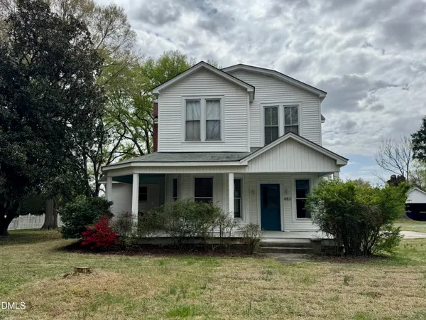 $1,600 | 483 West Salisbury Street, Pittsboro, NC 27312