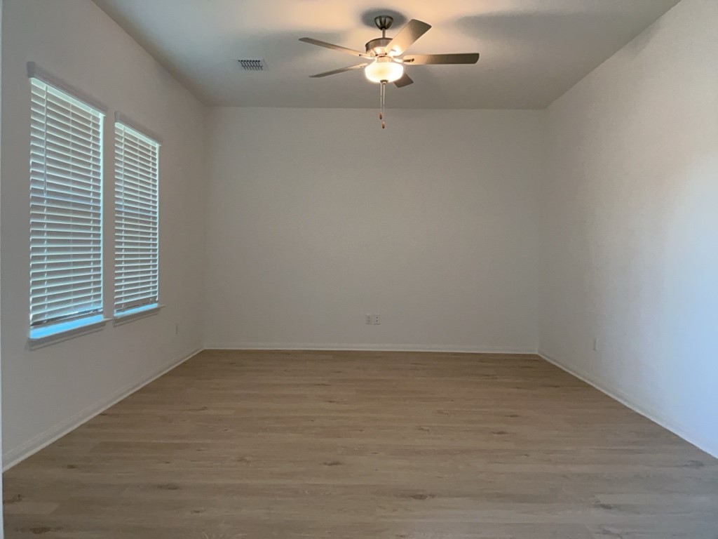 200 Carmel Cyn Trail Jarrell, TX 76537 - Photo 12 of 39