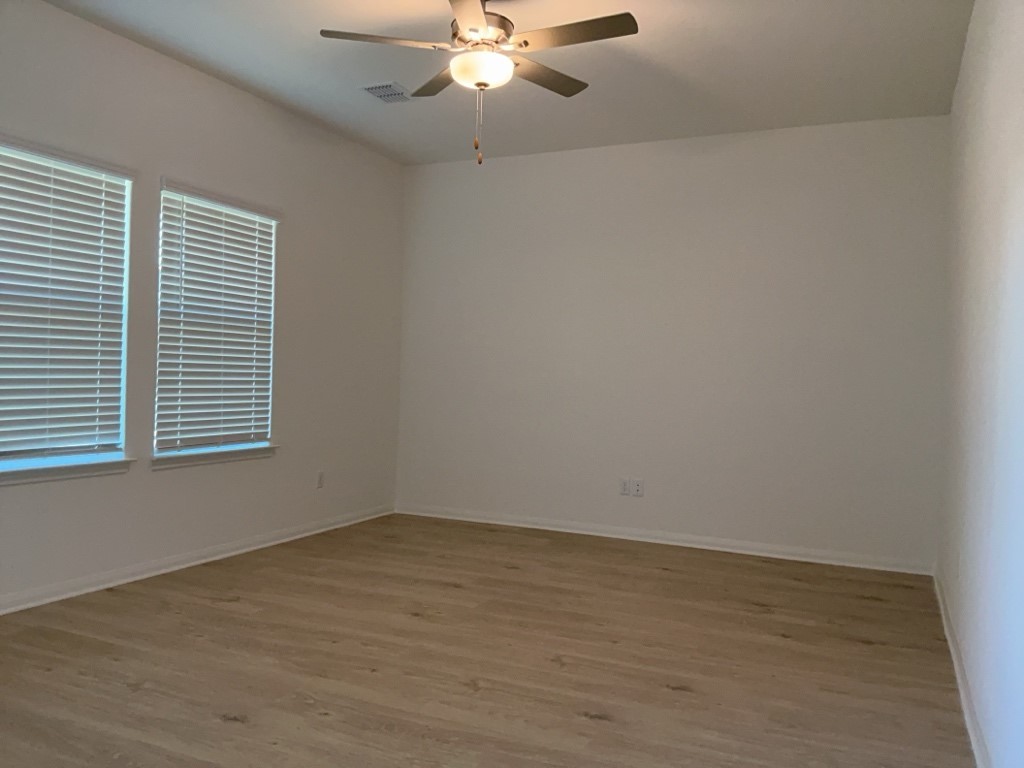 200 Carmel Cyn Trail Jarrell, TX 76537 - Photo 13 of 39