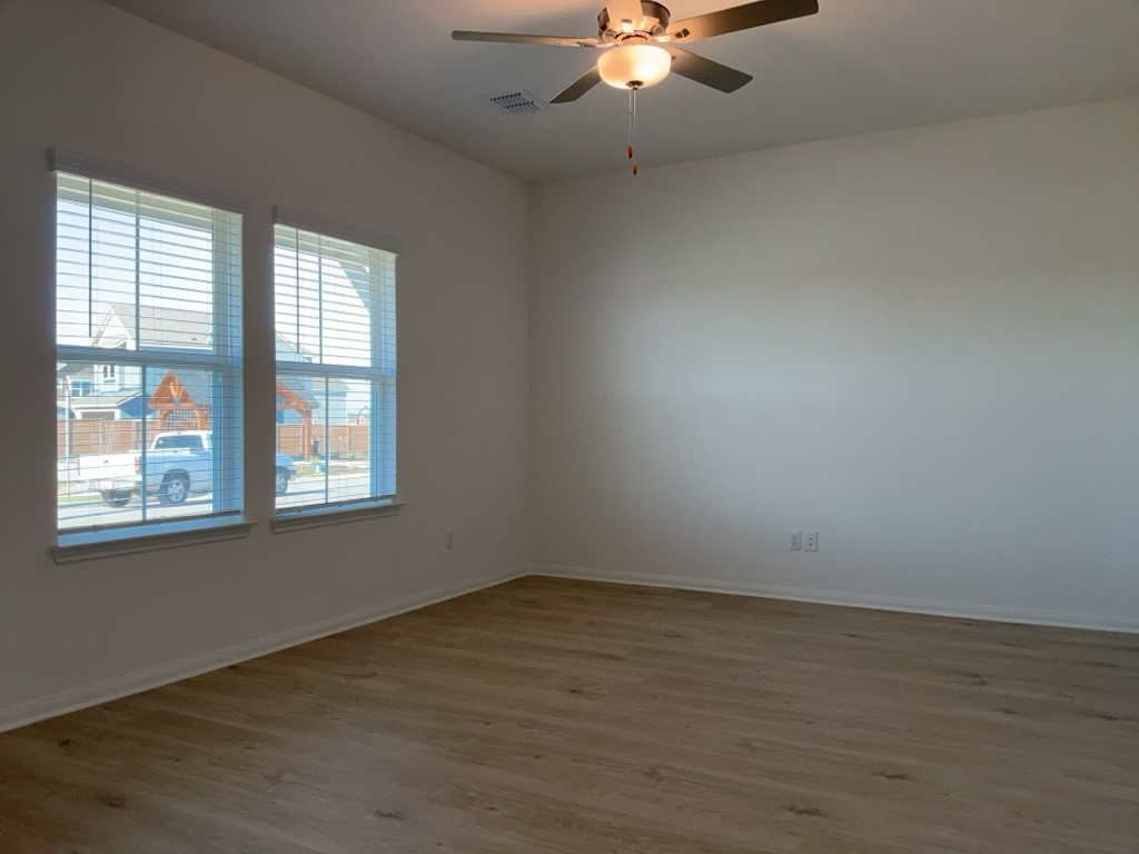 200 Carmel Cyn Trail Jarrell, TX 76537 - Photo 7 of 39