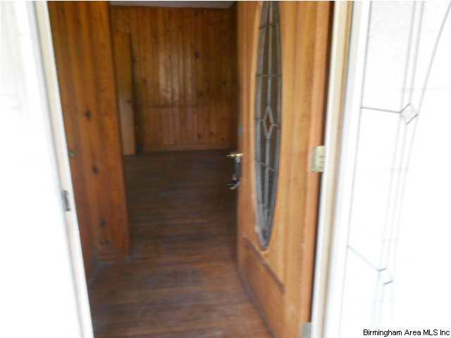 320 Polly Reed Road Northeast Birmingham, AL 35215 - Photo 2 of 14