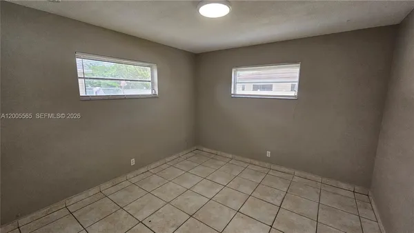 $1,925 | 5030 Southwest 26th Avenue, Unit 2, Dania Beach, FL 33312