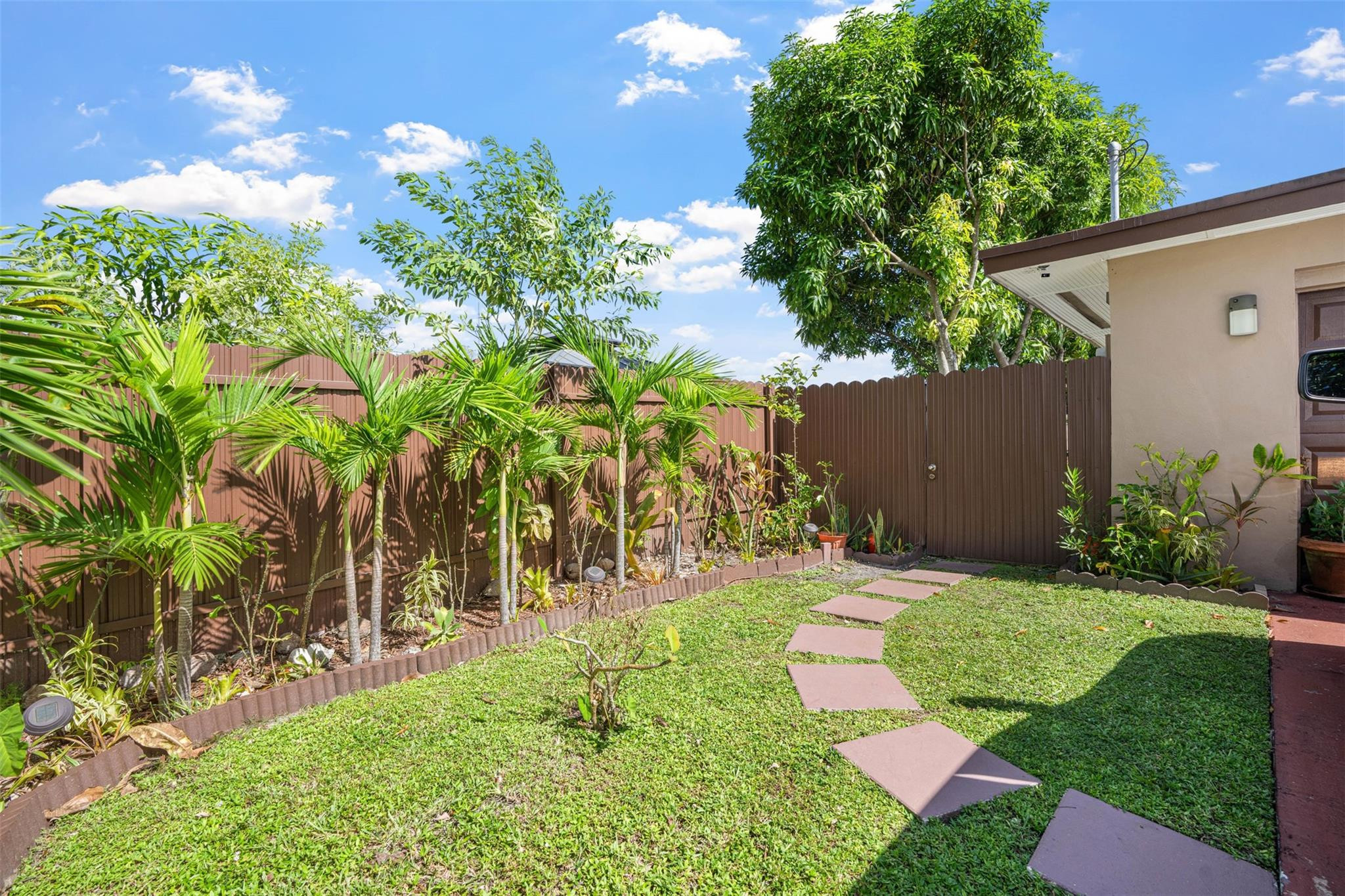 45 Northeast 212th Street Miami, FL 33179 - Photo 31 of 38 Photo 31