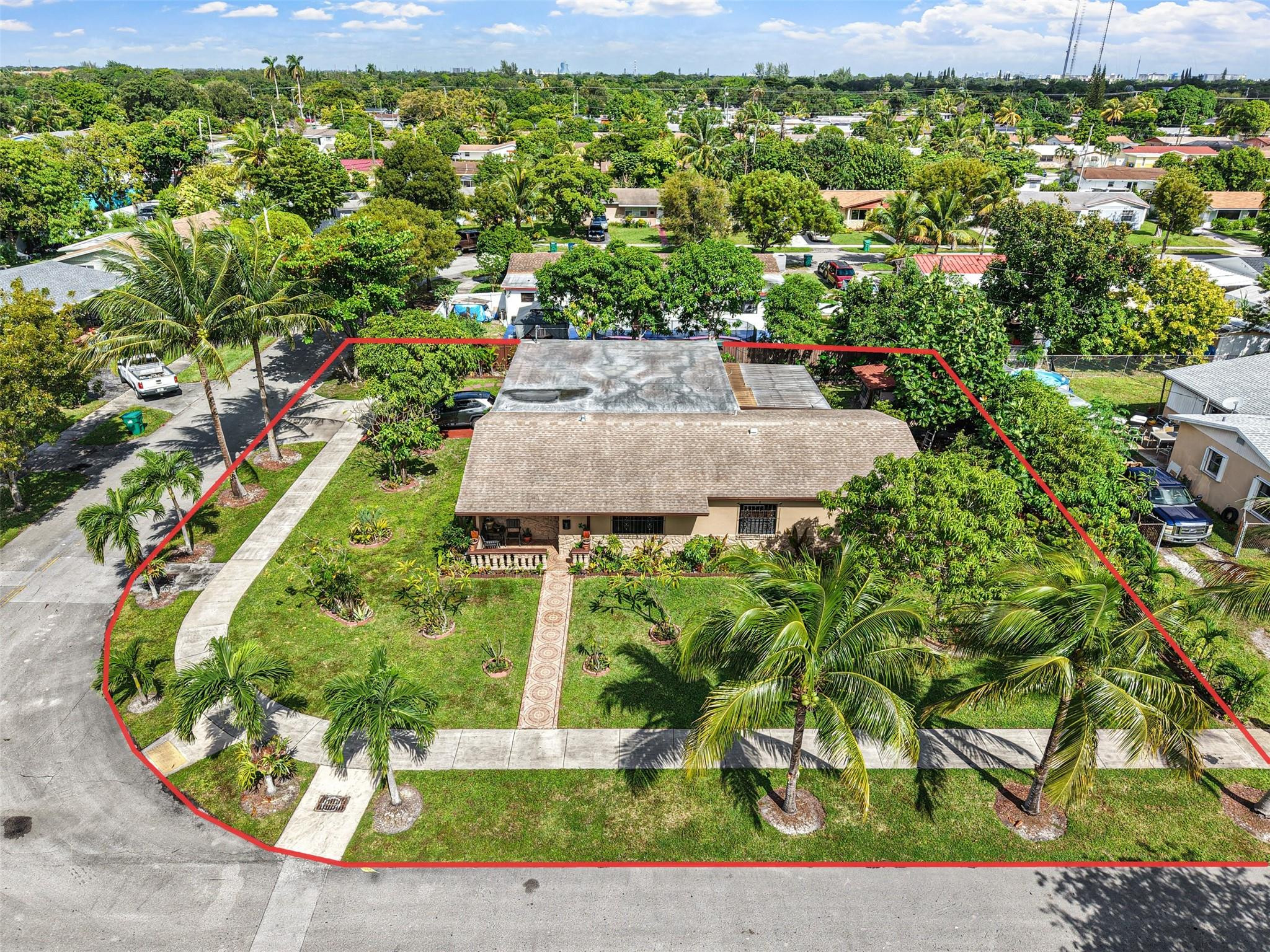 45 Northeast 212th Street Miami, FL 33179 - Photo 32 of 38 Photo 32