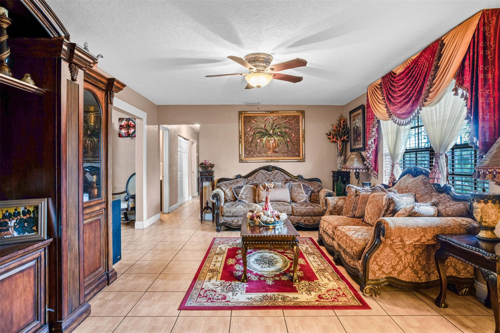 45 Northeast 212th Street Miami, FL 33179 - Photo 7 of 38 Photo 7