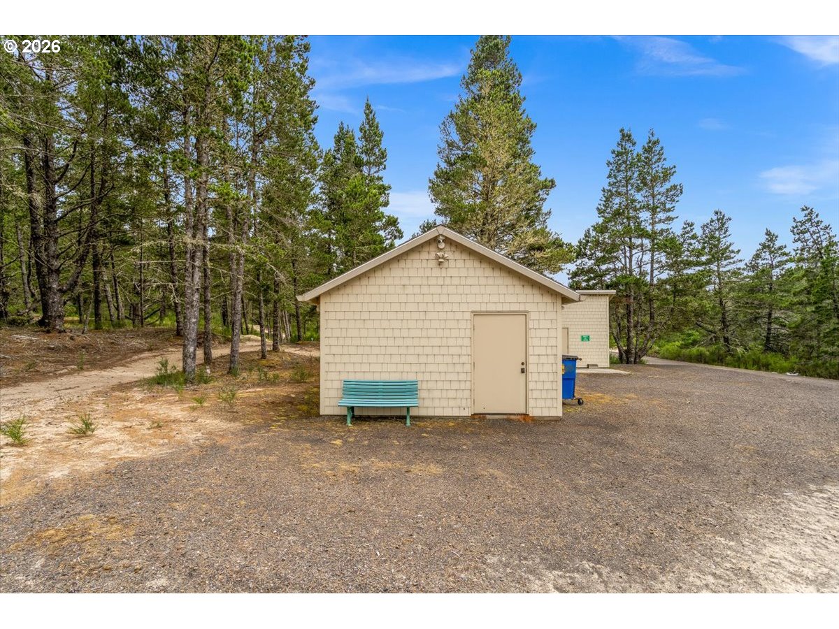 8985 Sandy Heights Road Cloverdale, OR 97112 - Photo 36 of 48