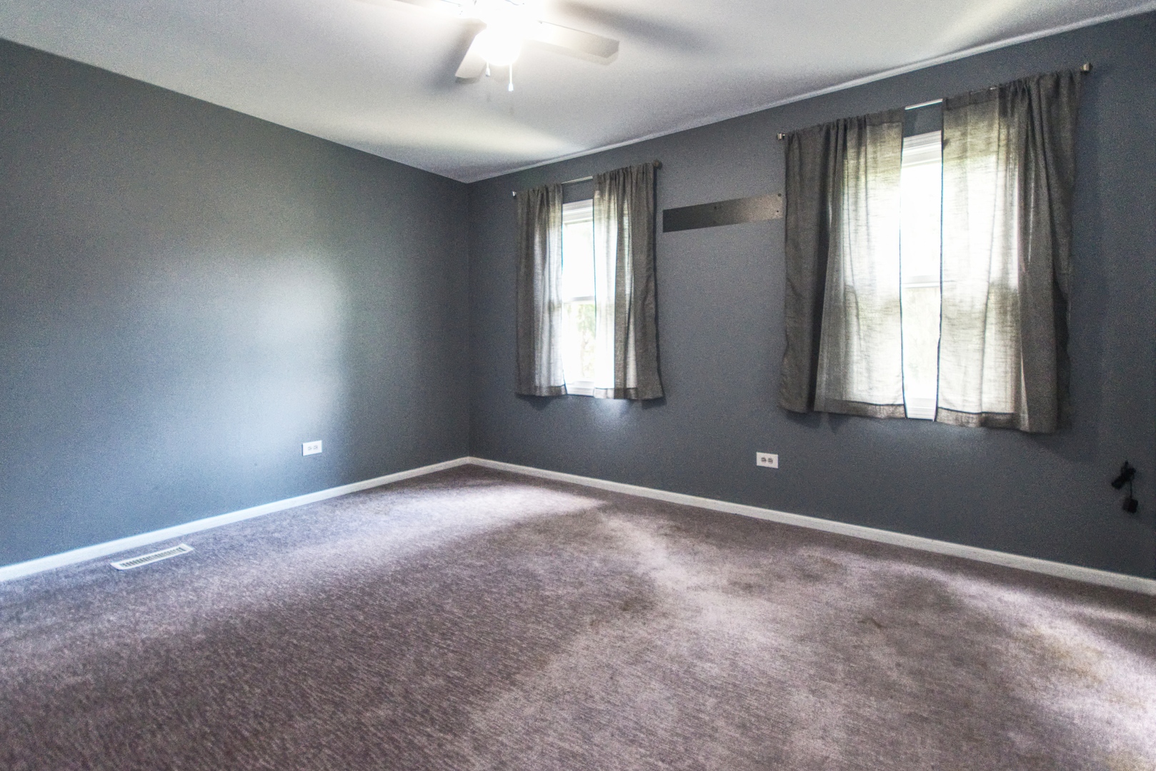 2312 Verdun Drive Joliet, IL 60435 - Photo 15 of 24 a view of an empty room with window