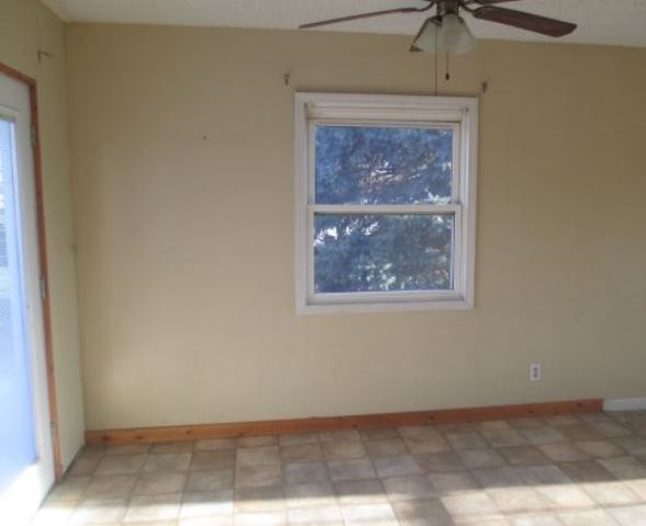 13521 138th Street West Taylor Ridge, IL 61284 - Photo 4 of 7
