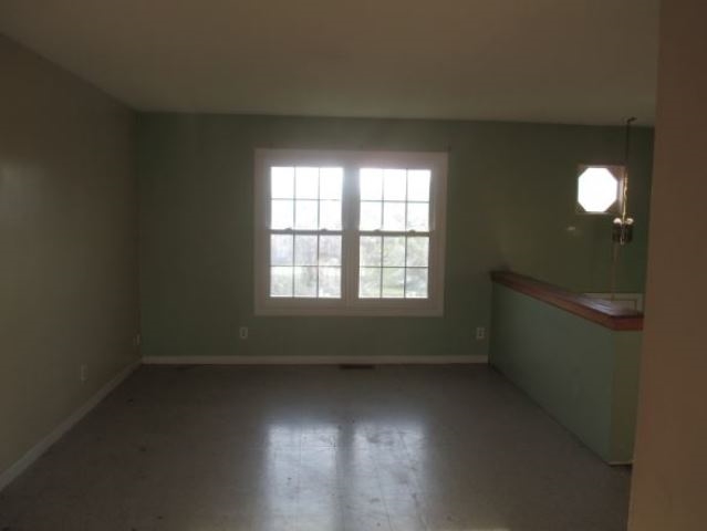 13521 138th Street West Taylor Ridge, IL 61284 - Photo 5 of 7