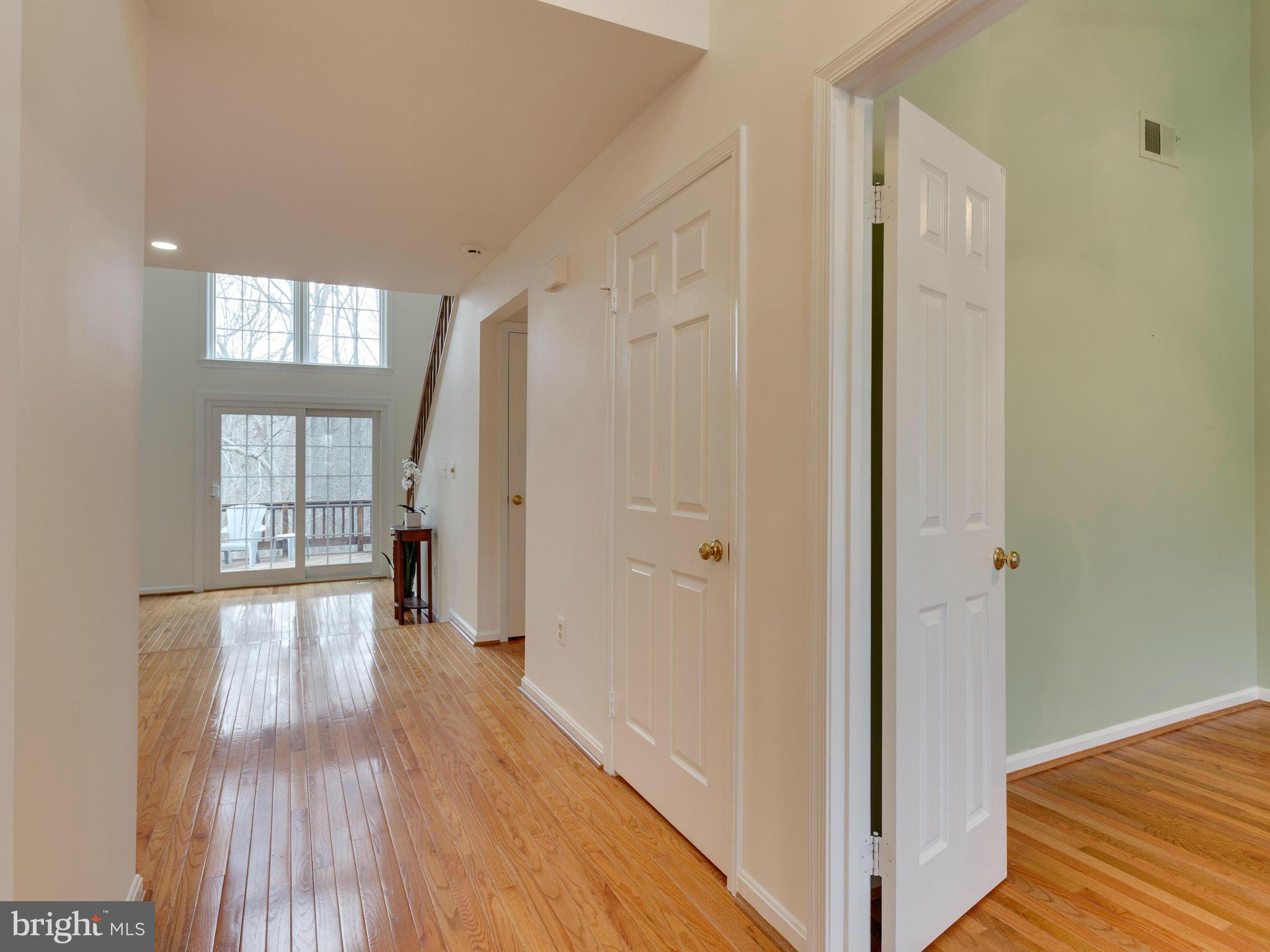 7423 Ridge Oak Court Springfield, VA 22153 - Photo 3 of 28 Interior (General)