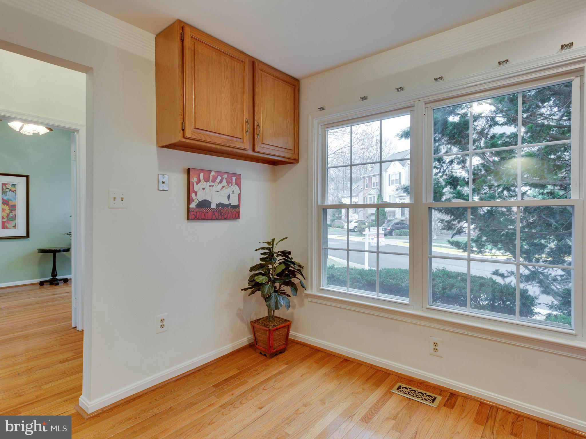 7423 Ridge Oak Court Springfield, VA 22153 - Photo 7 of 28 Kitchen