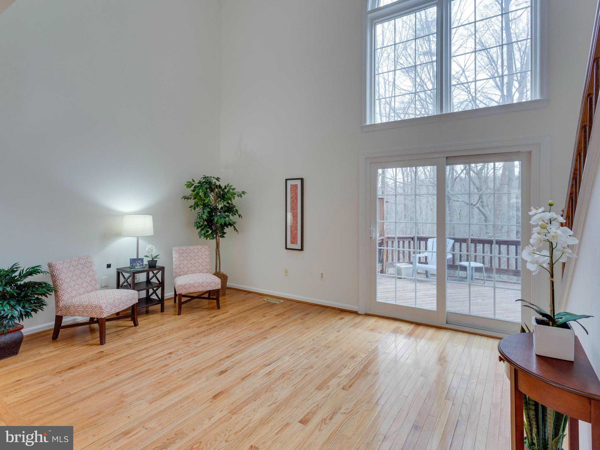 7423 Ridge Oak Court Springfield, VA 22153 - Photo 10 of 28 Living Room