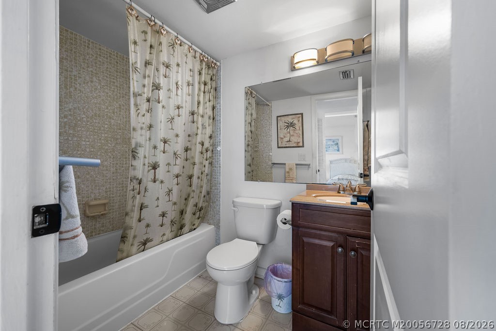 1983 Southwest Palm City Road, Unit F Stuart, FL 34994 - Photo 21 of 35 Gallery Image 21