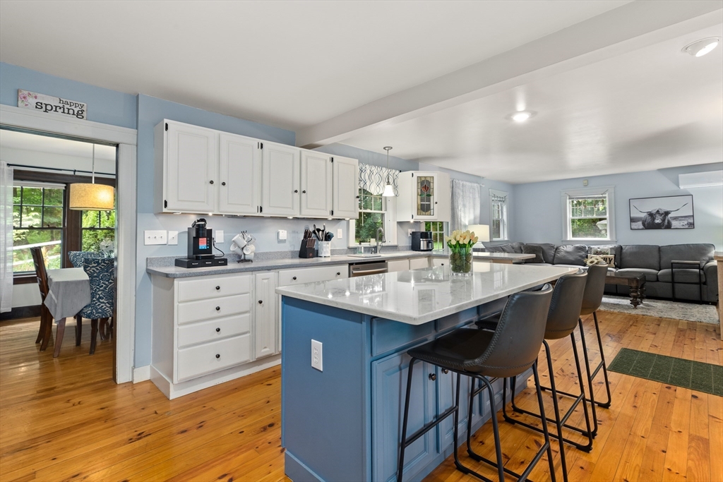 47 Bancroft Road Holden, MA 01520 - Photo 9 of 41