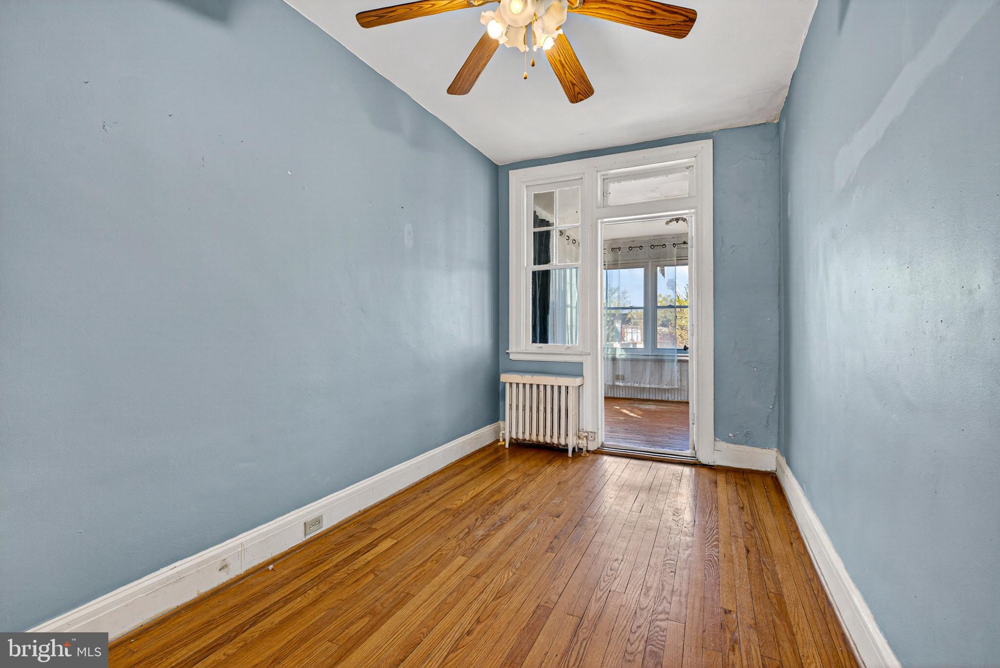 3628 Elkader Road Baltimore, MD 21218 - Photo 15 of 30 Bedroom #3 with sunroom