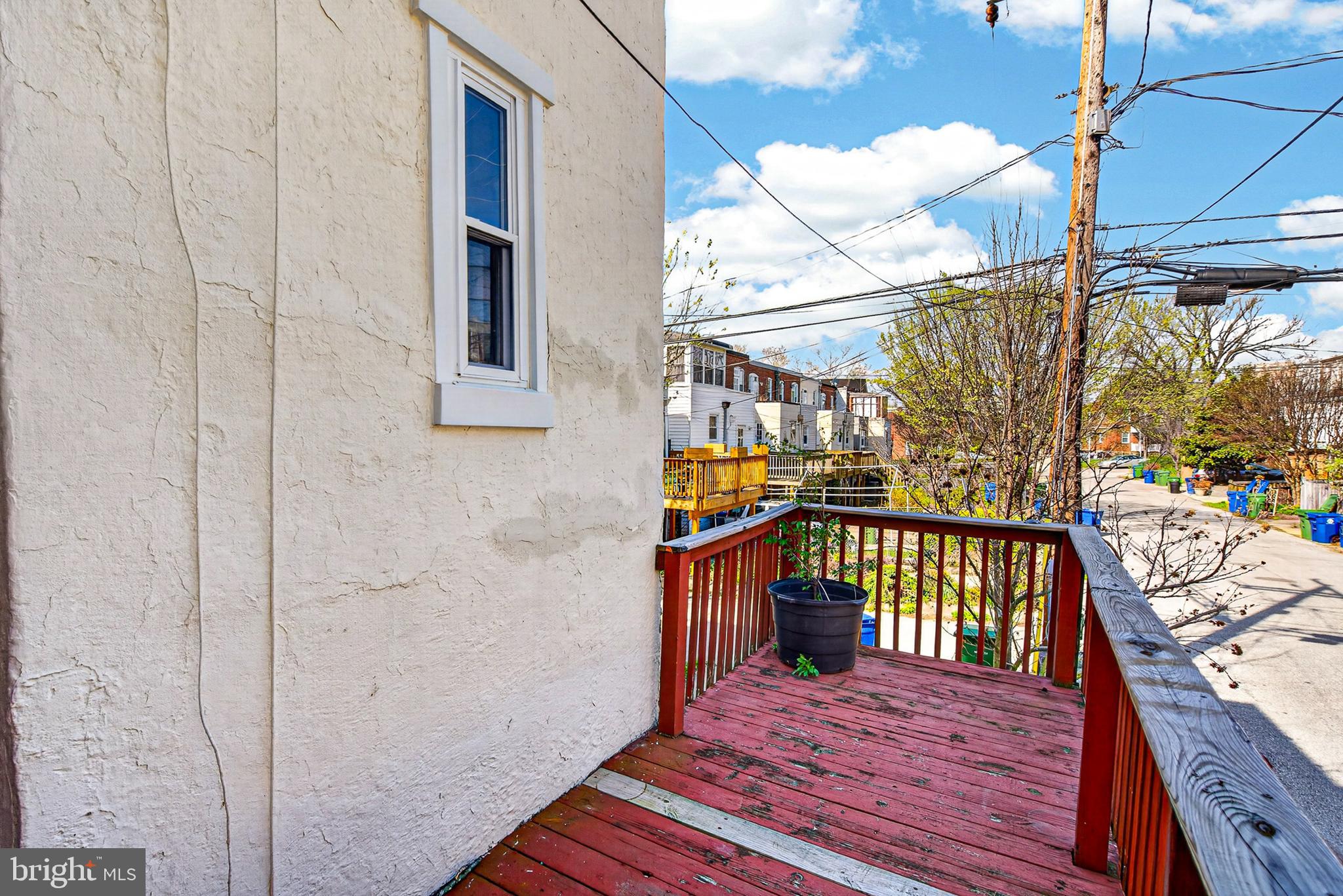 3628 Elkader Road Baltimore, MD 21218 - Photo 21 of 30 Deck off of the kitchen