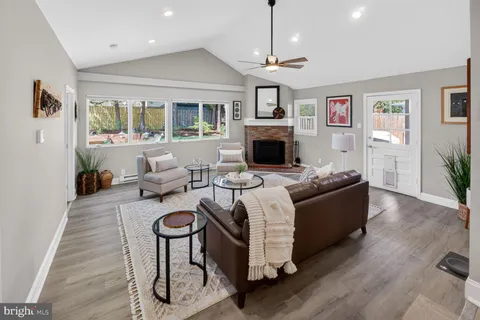 $799,000 | 7007 Lemay Road, Rockville, MD 20851