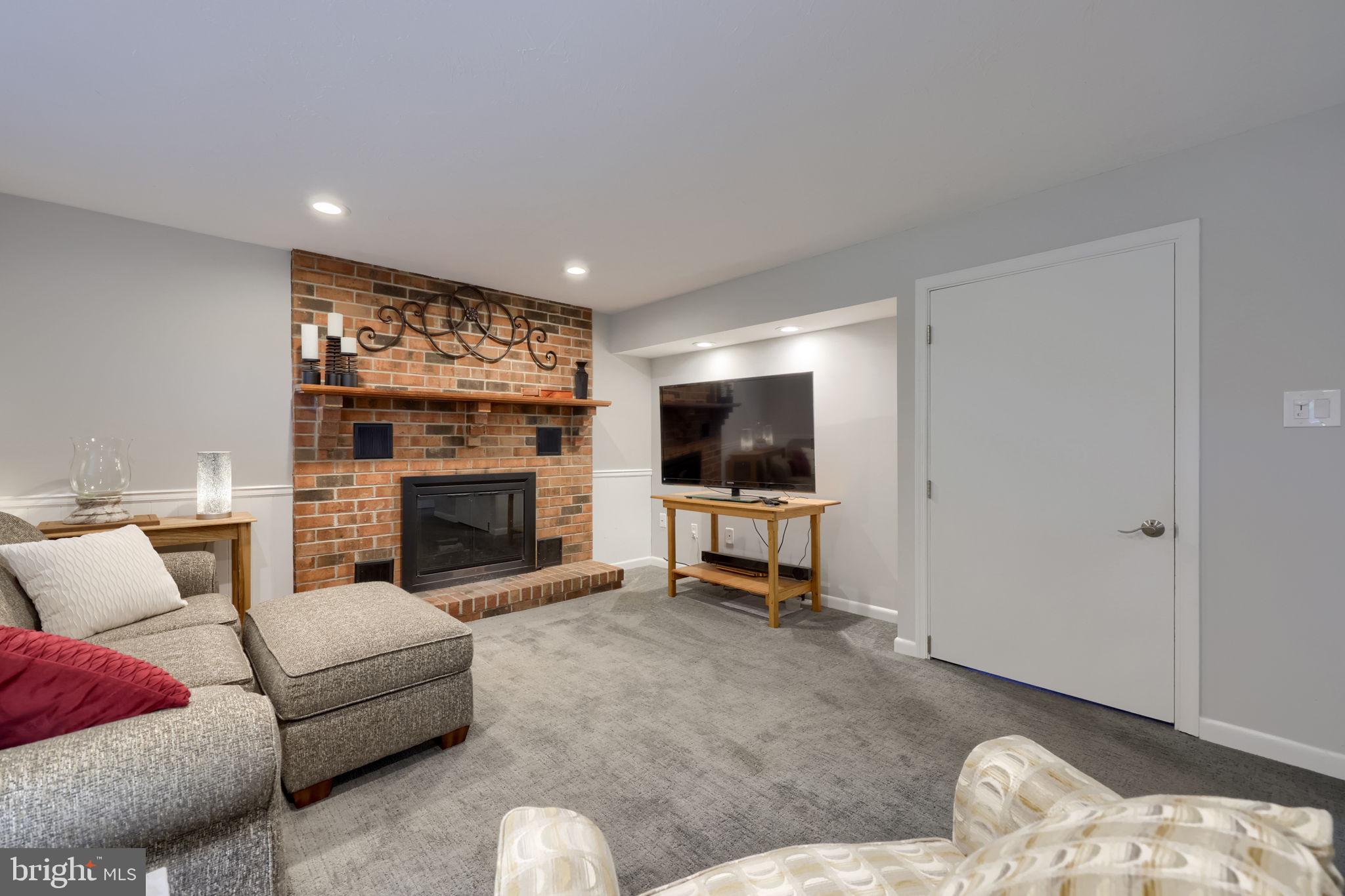 91 Buchland Road Ephrata, PA 17522 - Photo 22 of 59 Cozy retreat with a charming fireplace.