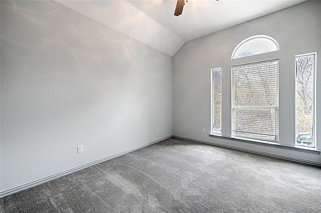 400 Dale Hollow Road Fort Worth, TX 76103 - Photo 18 of 29 an empty room with a window