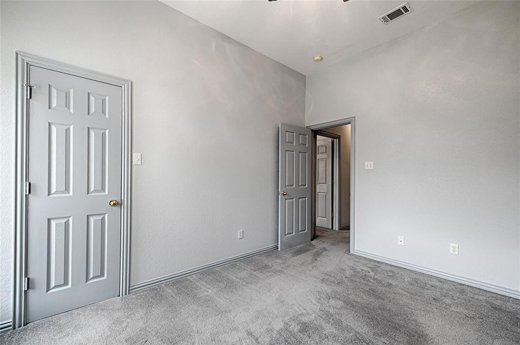 400 Dale Hollow Road Fort Worth, TX 76103 - Photo 19 of 29 a view of an empty room