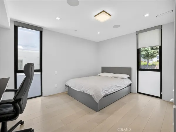 $16,500 | 703 North Lucia Avenue, Redondo Beach, CA 90277